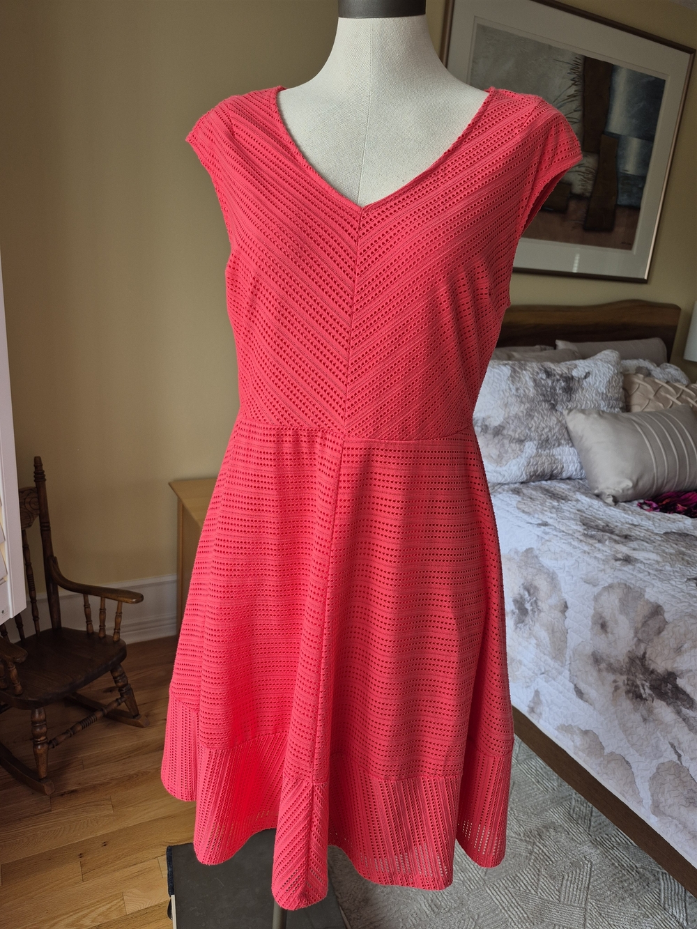Flattering Coral-Pink V-Neck Fit & Flare Midi Dress